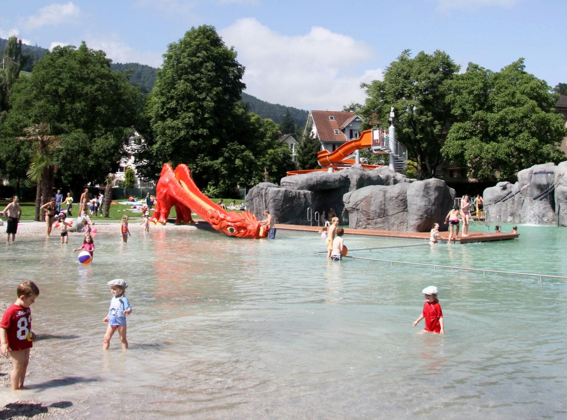 Parkbad Kriens - Badespass für Gross und Klein – Bild 4