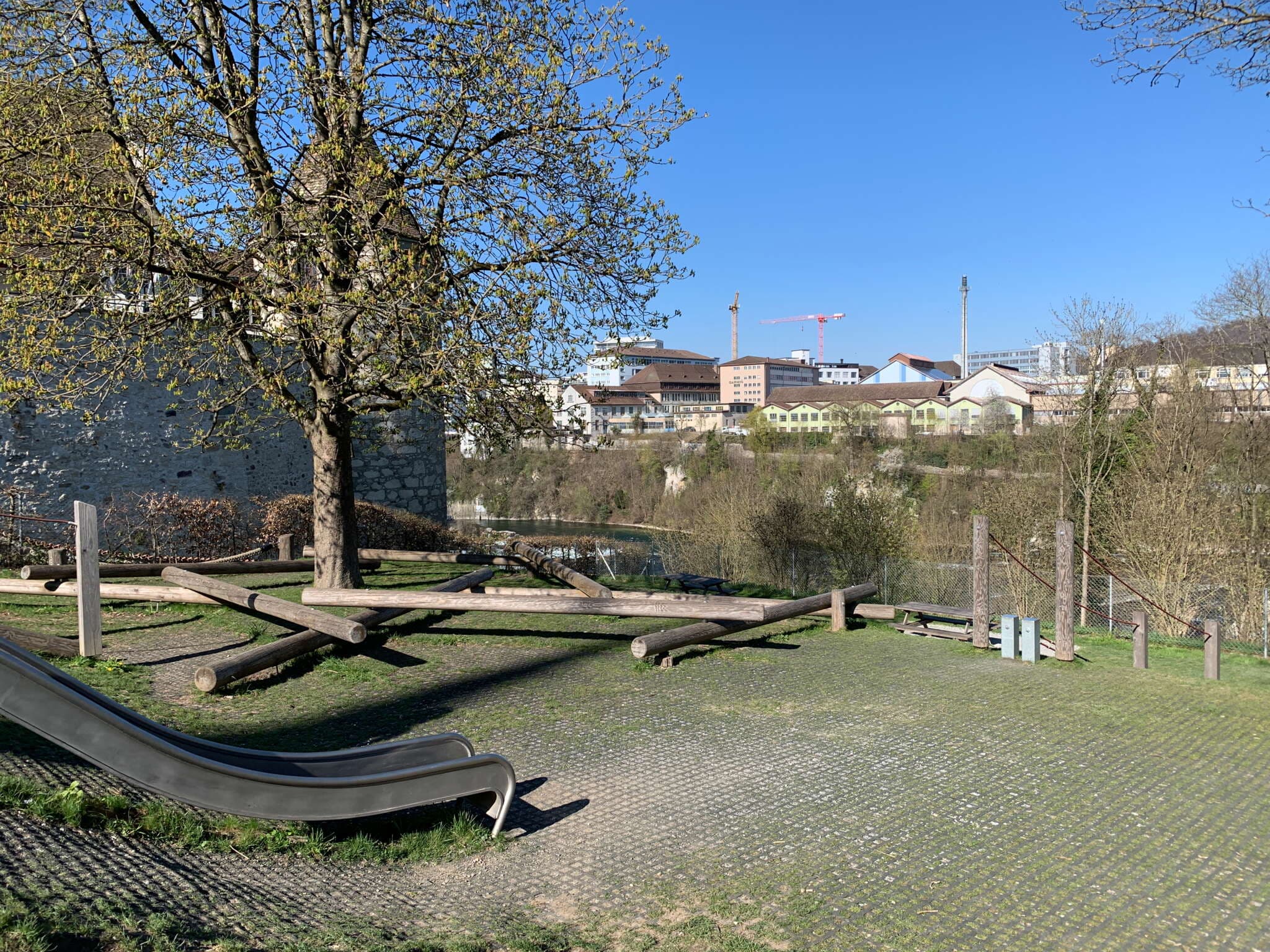 Spielplatz Schloss Laufen – Bild 2