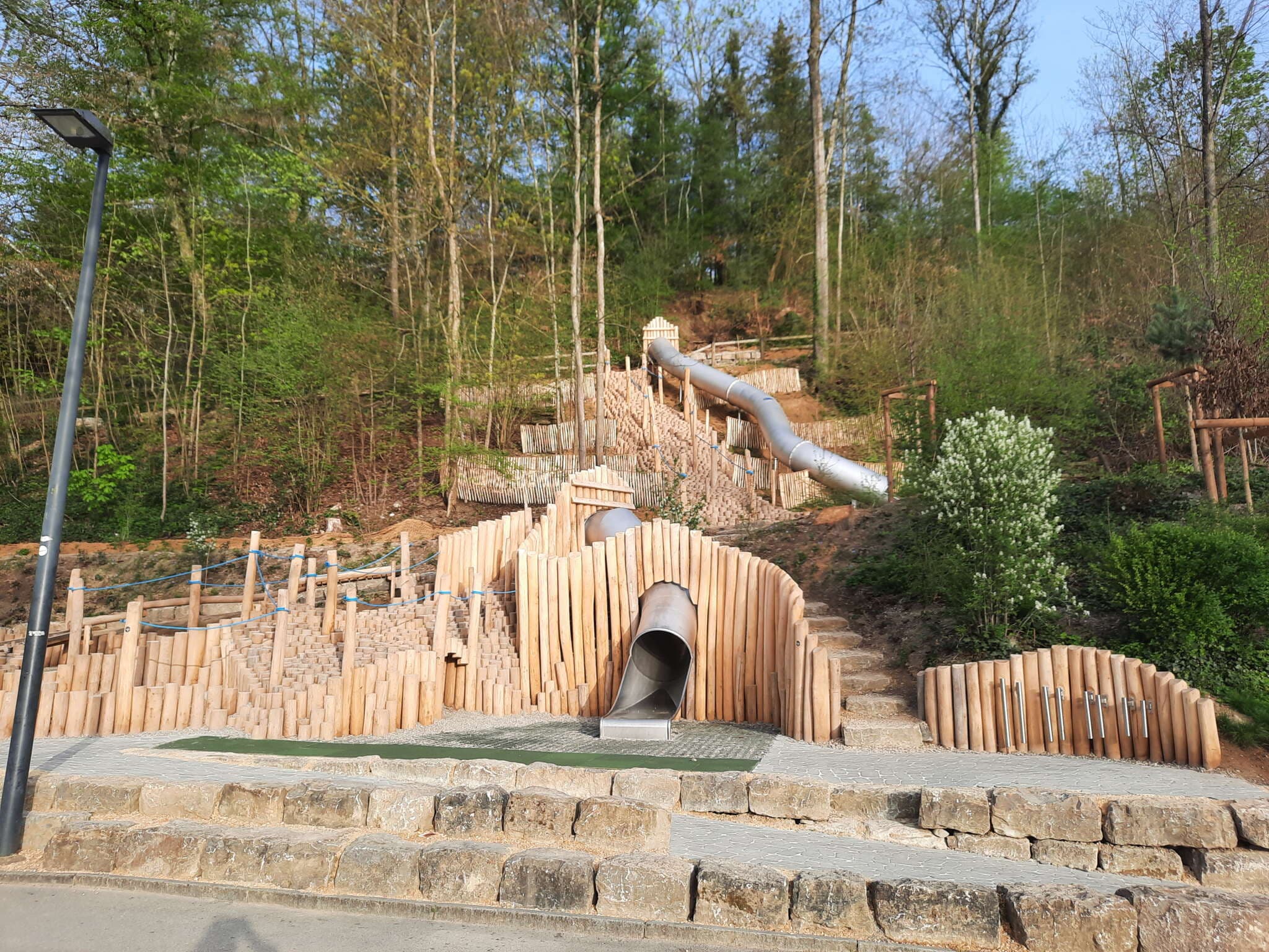 Spielplatz Rheinfallquai – Bild 1