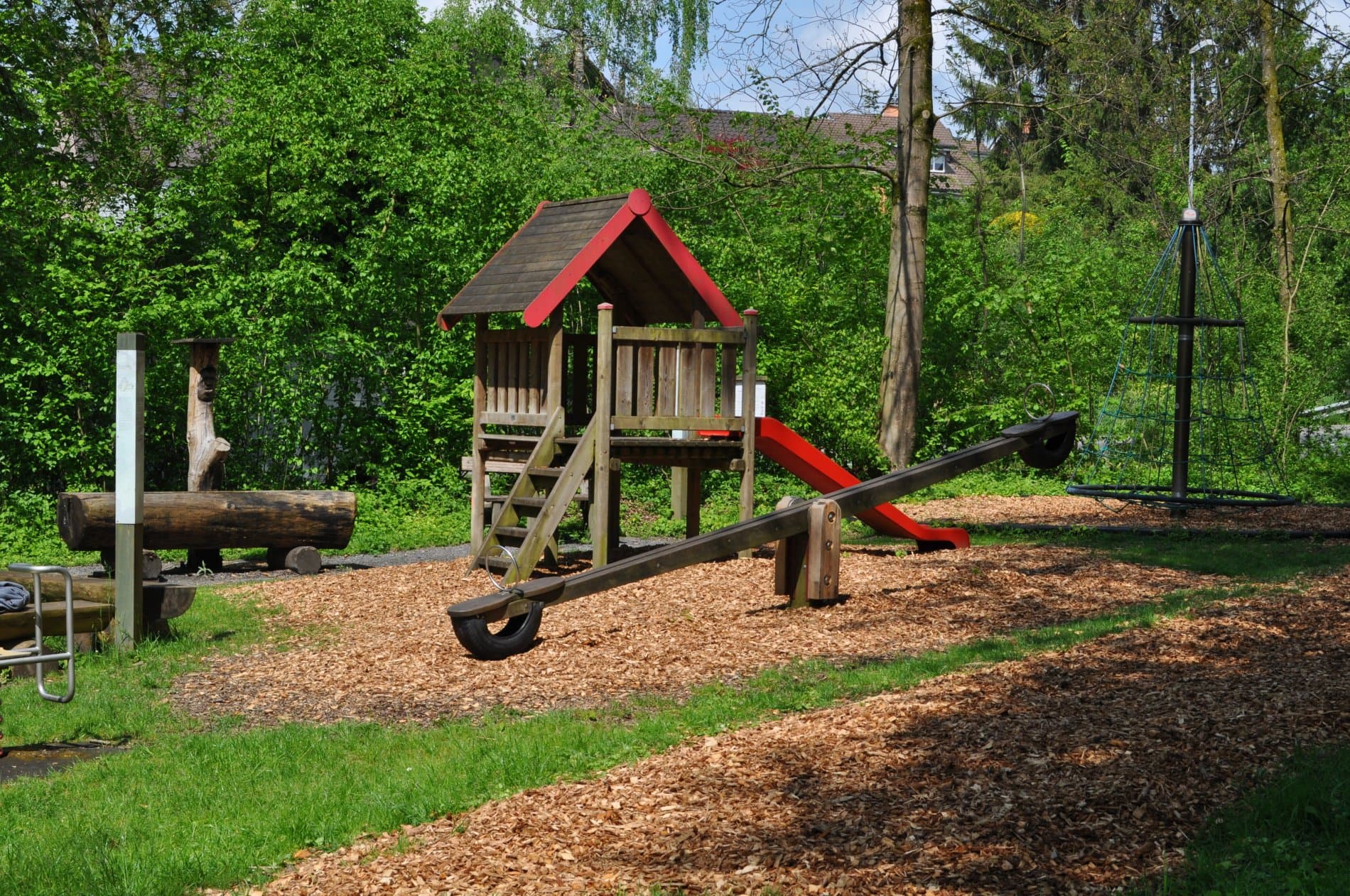 Spielplatz Burg - Hünenberg – Bild 1