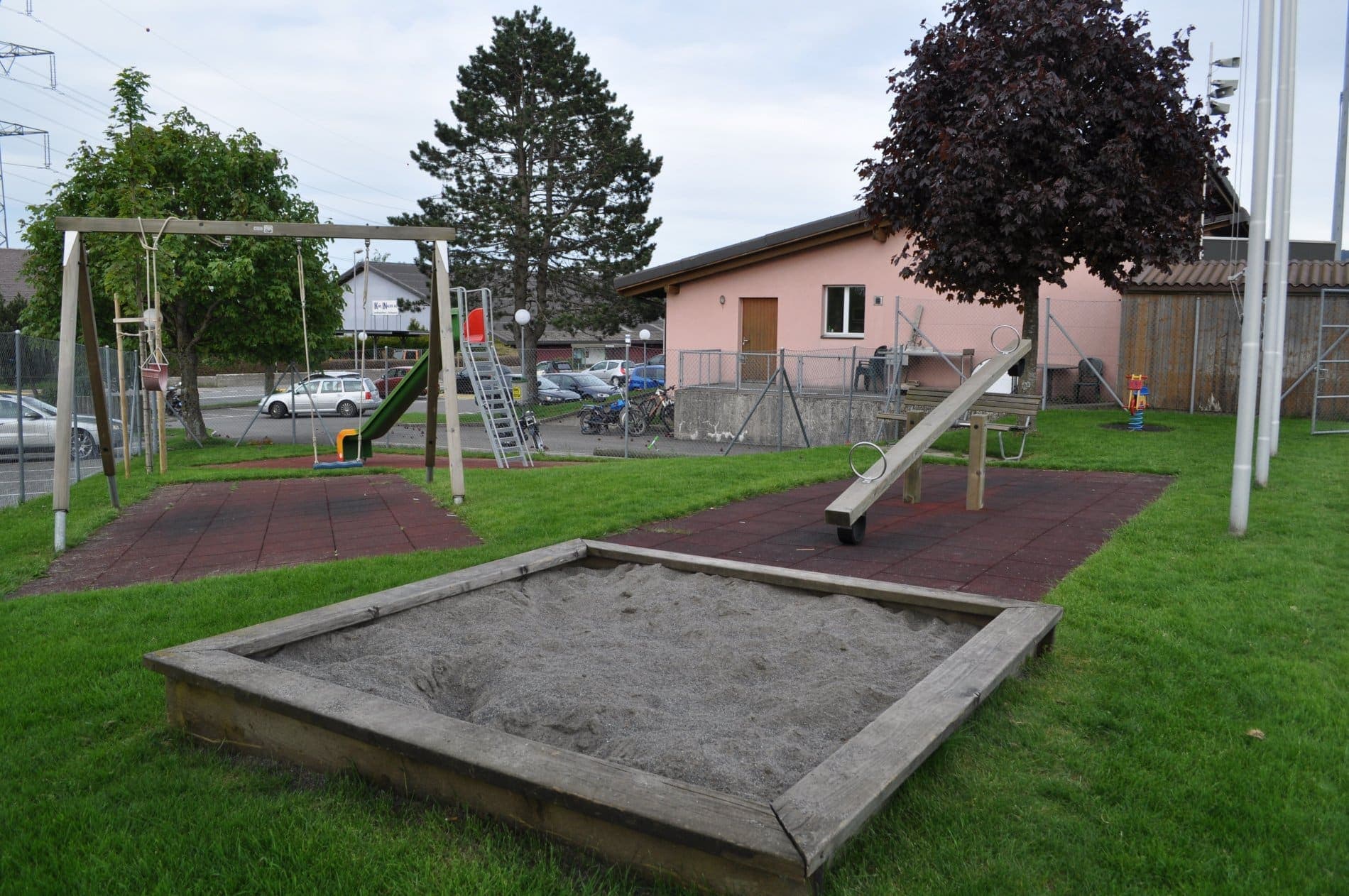 Spielplatz Sportplatz Chrüzegg - Menzingen – Bild 1