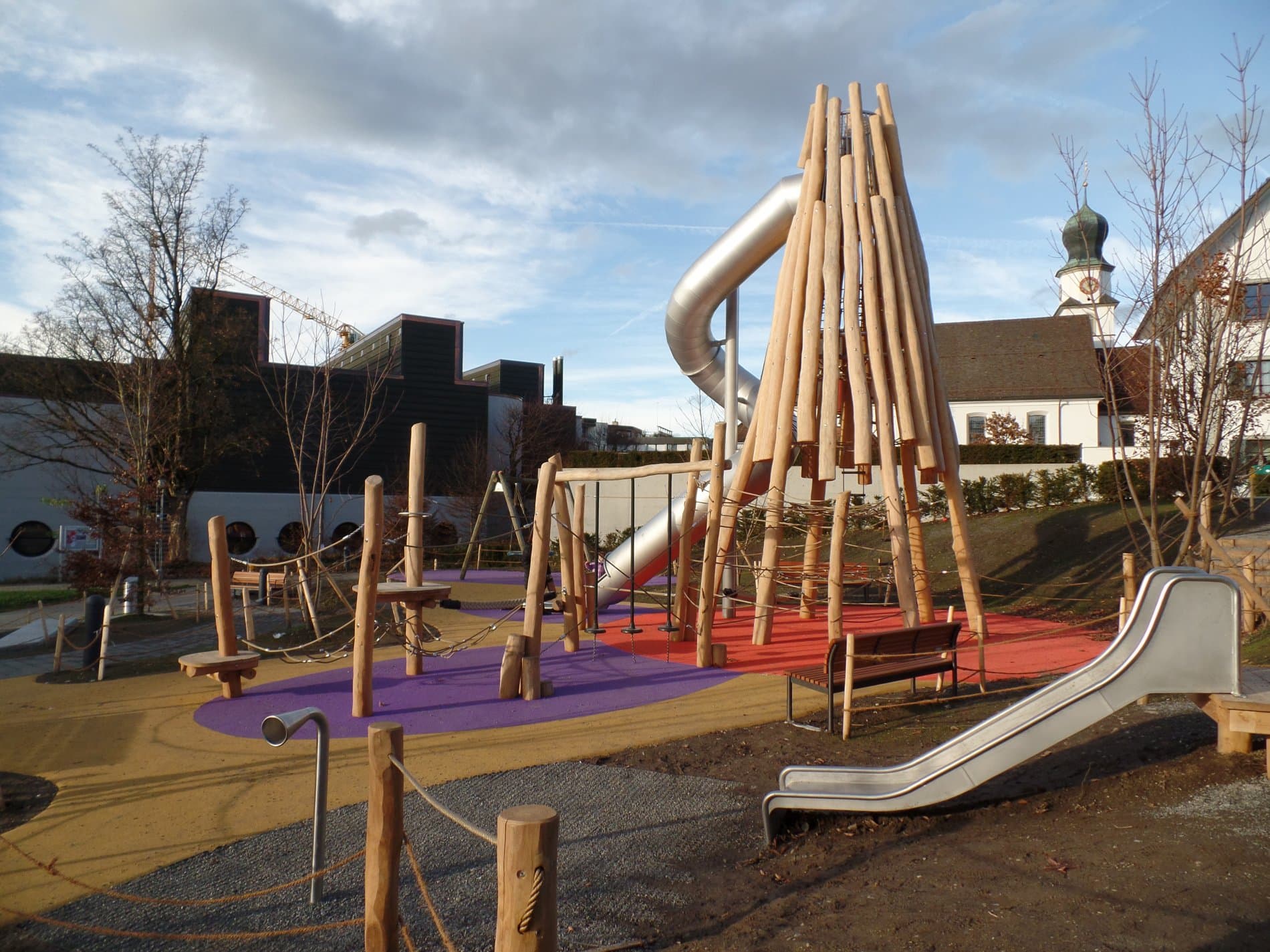 Dorfspielplatz Türmli - Steinhausen – Bild 1