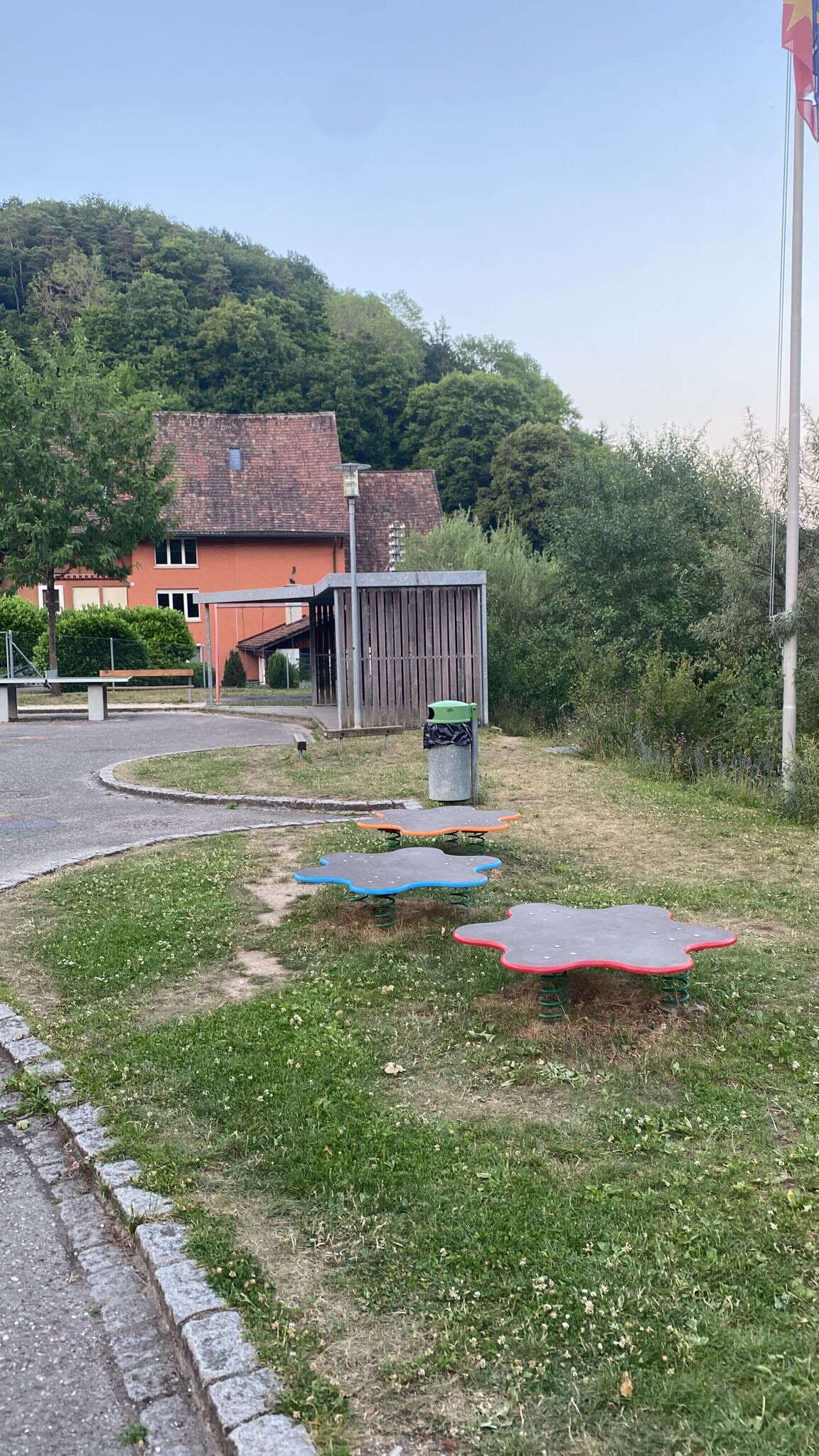 Spielplatz Hemmental – Bild 3