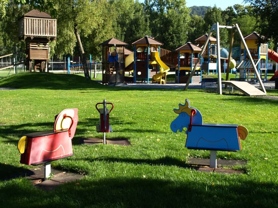 Spielplatz Lido Luzern - Abenteuer direkt am See – Bild 1