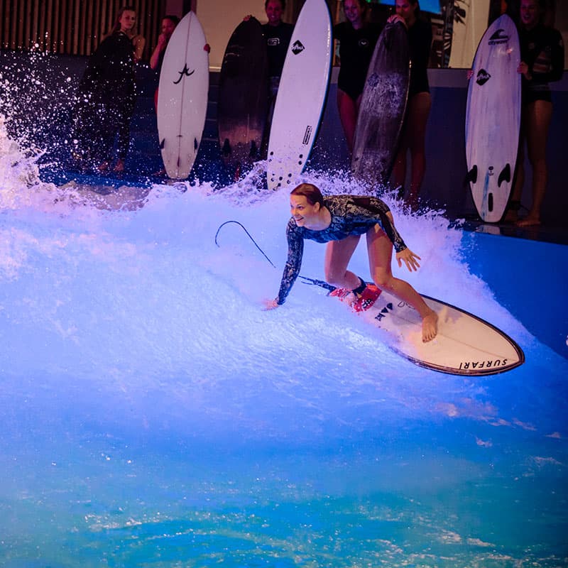 OANA Indoor Surfen – Surfer-Feeling für die ganze Familie – Bild 1