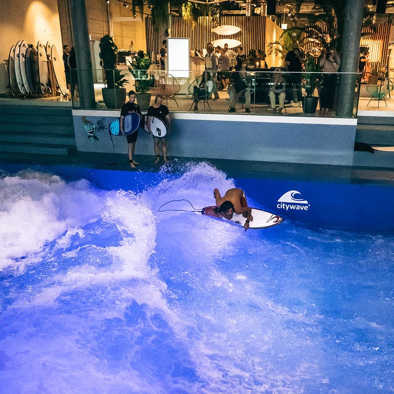 OANA Indoor Surfen – Surfer-Feeling für die ganze Familie – Bild 2