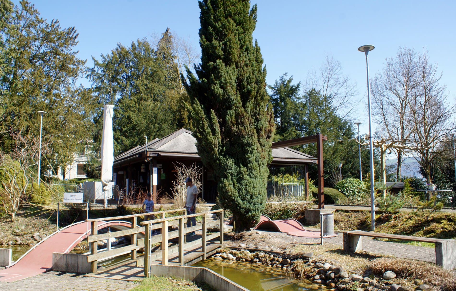 Minigolf Villette Cham – Spielspass direkt am Zugersee – Bild 1